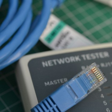Comprobador de cables de red RJ45 y RJ11